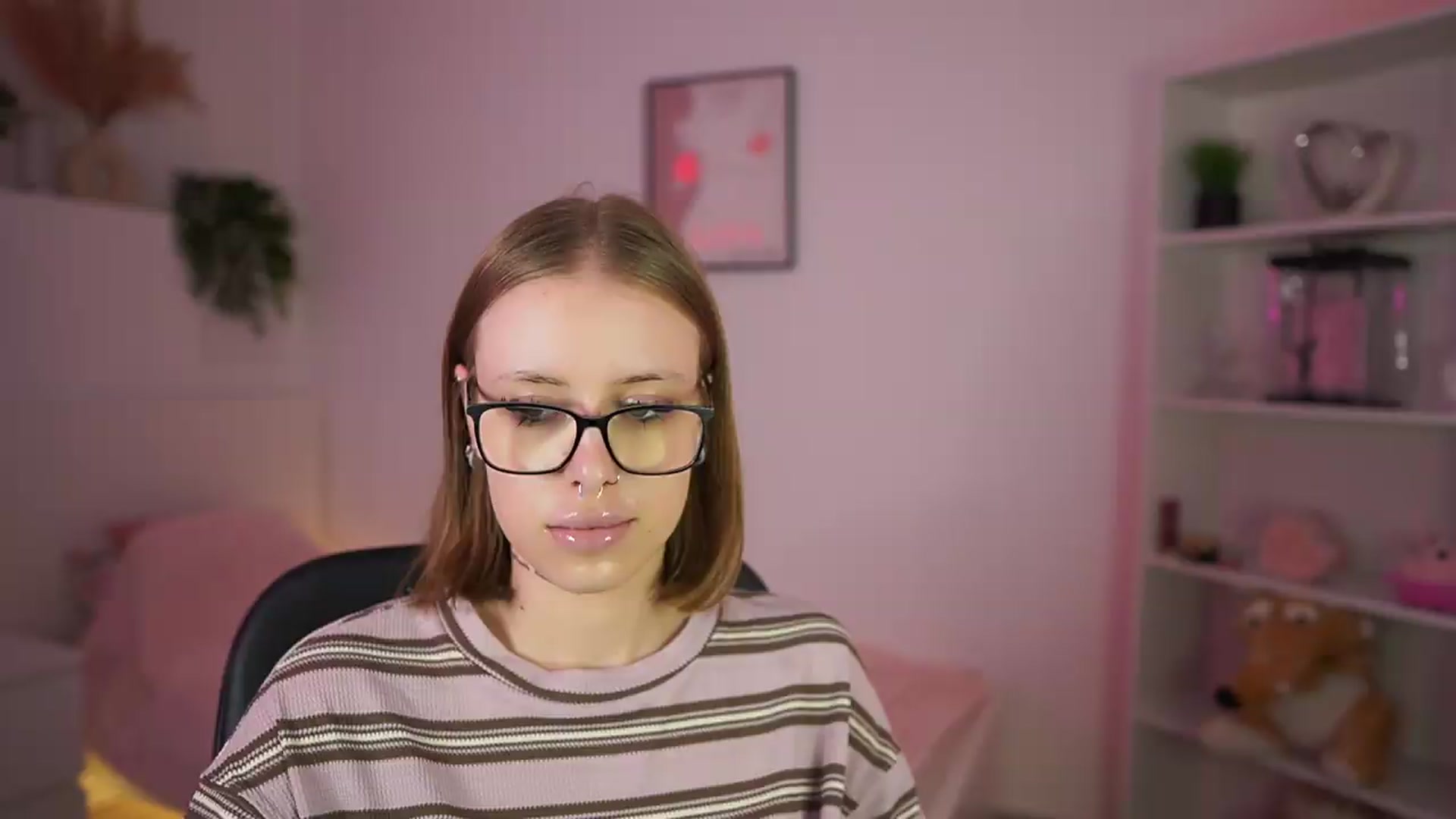 Gallery image thumbnail from ANastasiaTkachenko's myfreecams stream on, 09/20/2026, 16:07 image 1 of 20