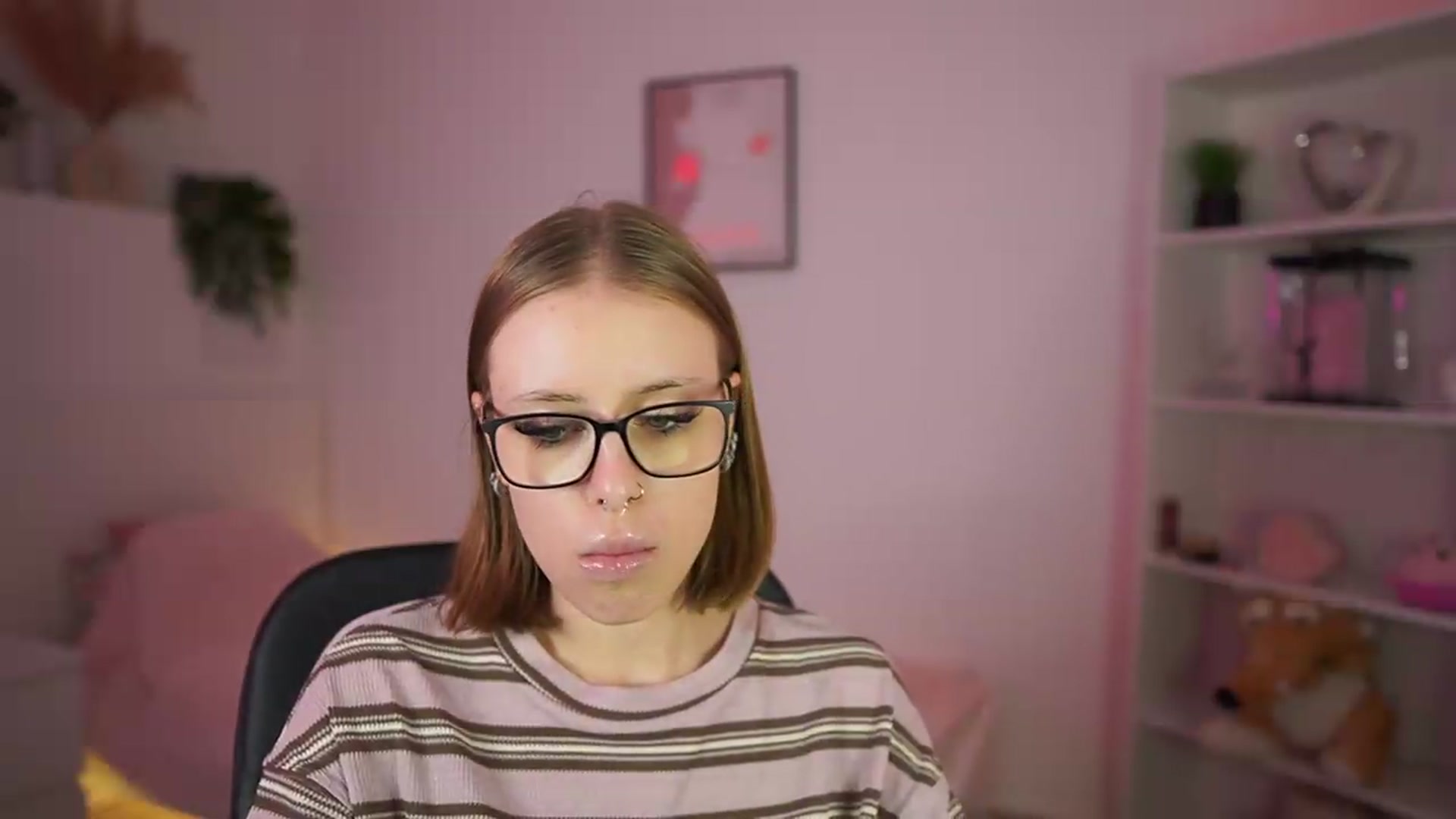 Gallery image thumbnail from ANastasiaTkachenko's myfreecams stream on, 09/20/2026, 16:07 image 6 of 20