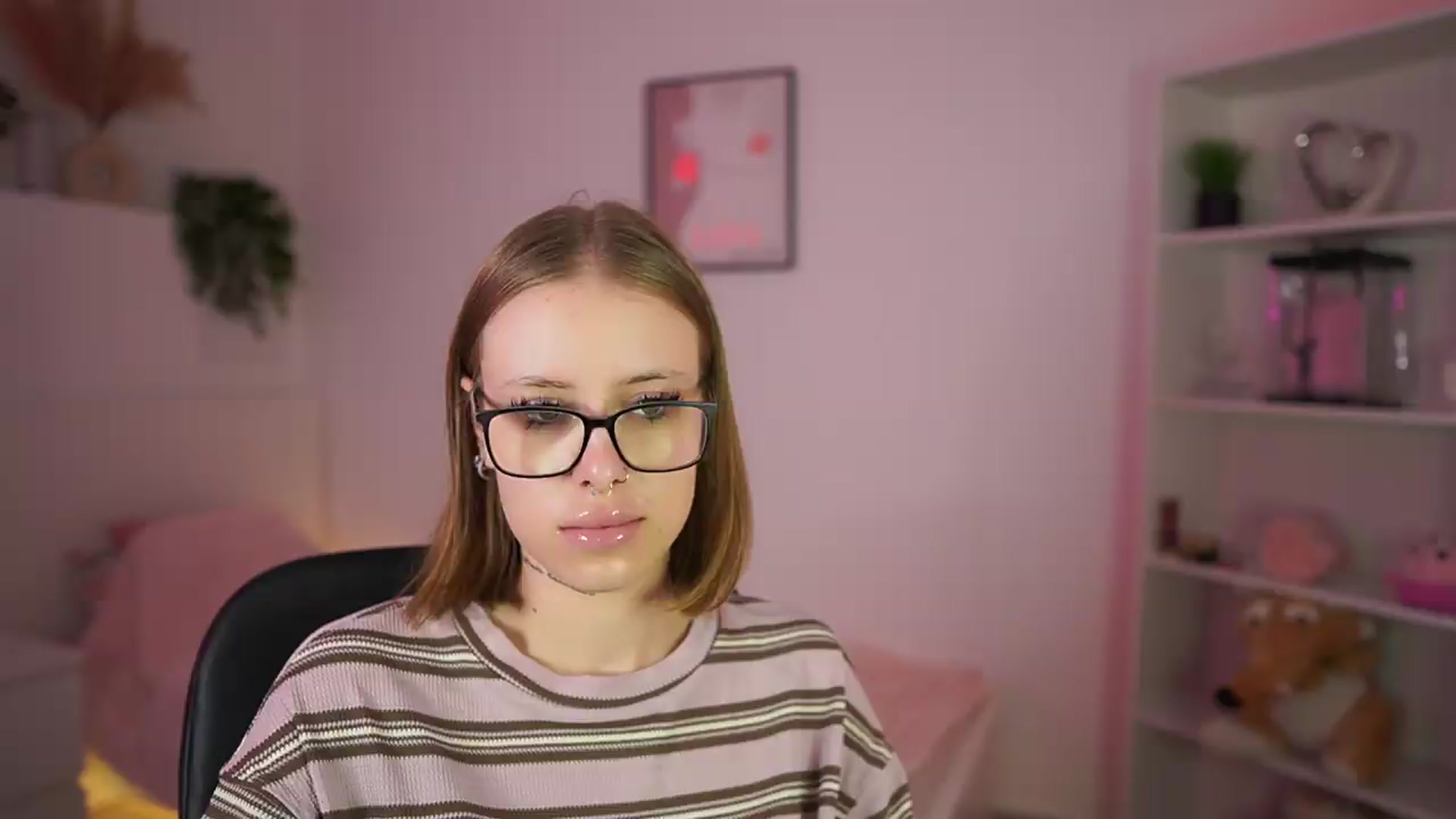 Gallery image thumbnail from ANastasiaTkachenko's myfreecams stream on, 09/20/2026, 16:07 image 4 of 20