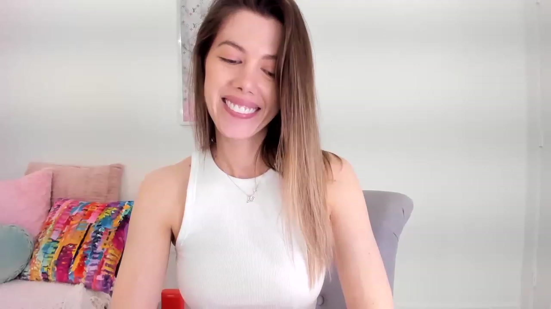 Gallery image thumbnail from APRILX_LOVE's myfreecams stream on, 04/30/2023, 18:08 image 14 of 20
