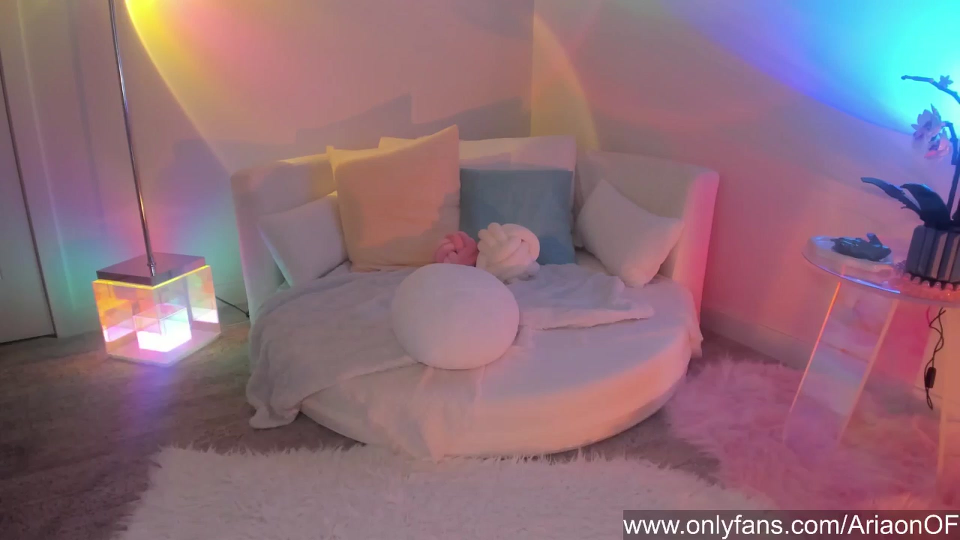 Gallery image thumbnail from ARIAllure's myfreecams stream on, 01/09/2025, 04:14 image 7 of 20