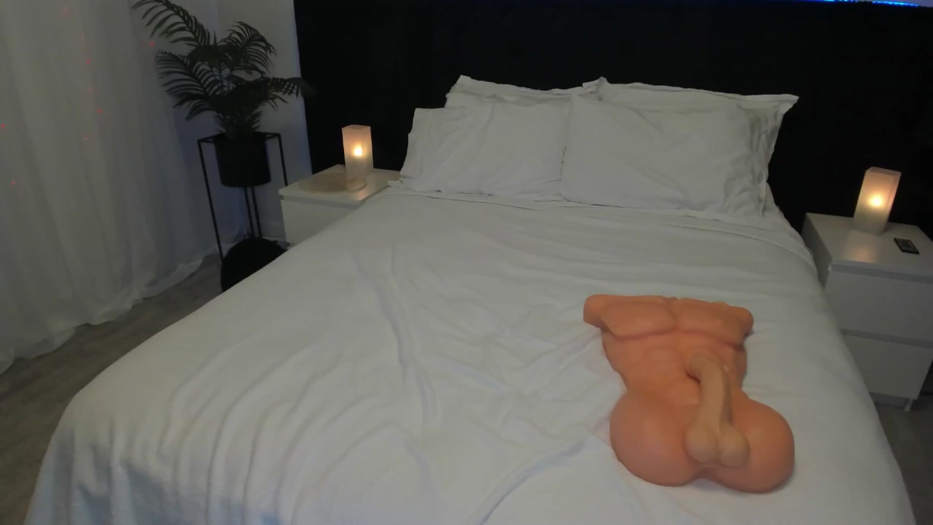 Gallery image thumbnail from ARIAllure's myfreecams stream on, 02/05/2025, 01:26 image 20 of 20