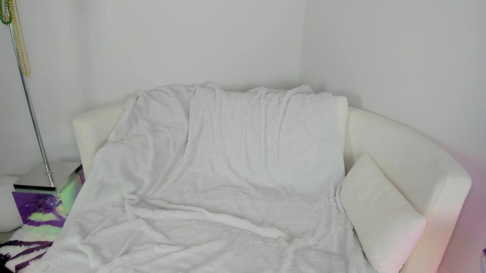 Gallery image thumbnail from ARIAllure's myfreecams stream on, 03/05/2025, 03:49 image 18 of 20