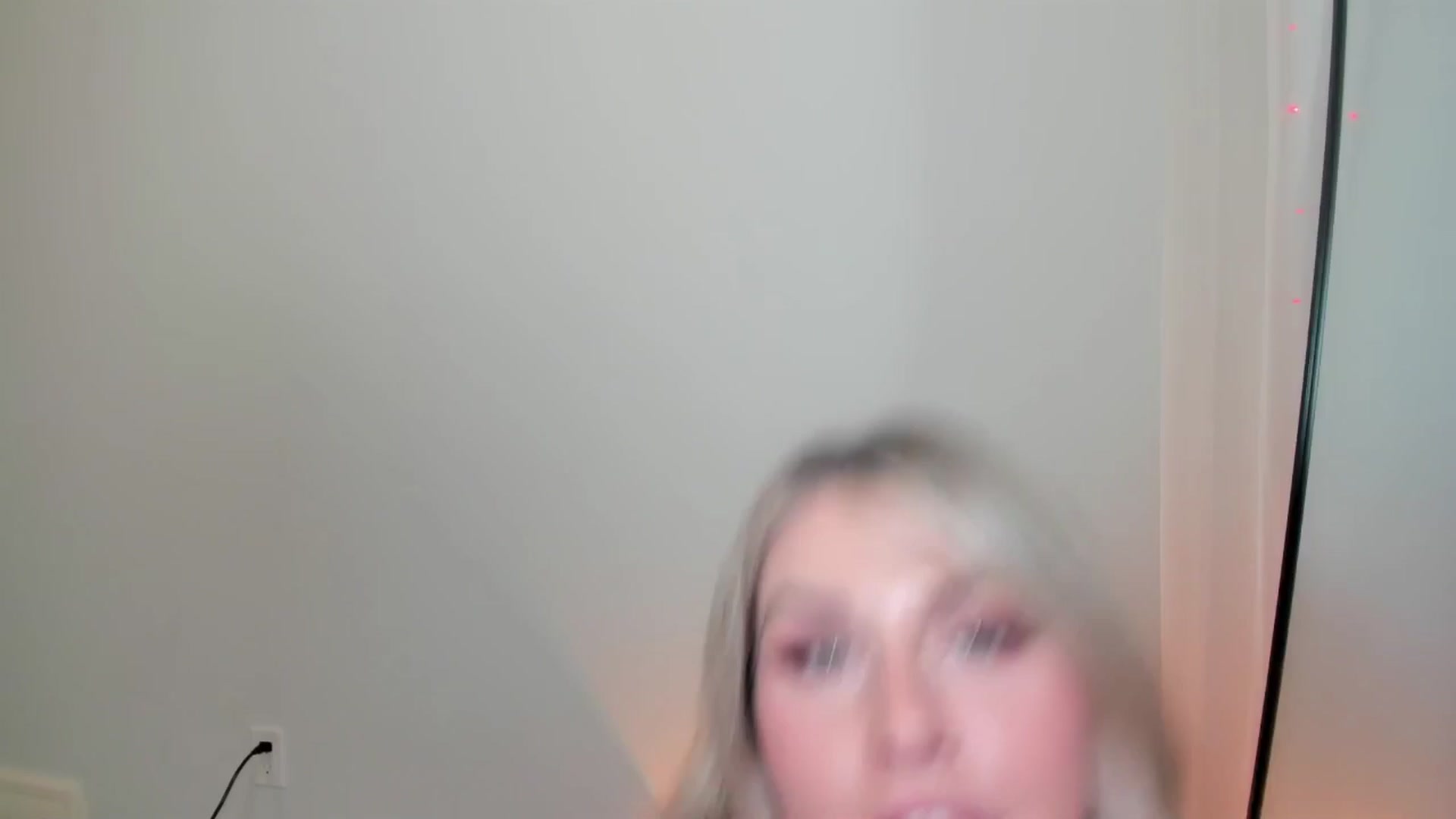 Gallery image thumbnail from ARIAllure's myfreecams stream on, 04/02/2025, 04:27 image 11 of 20