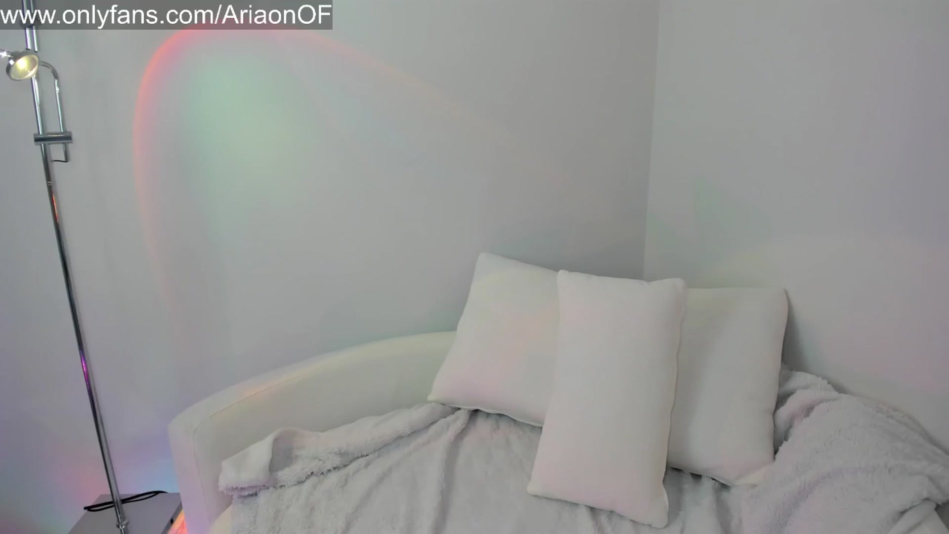 Gallery image thumbnail from ARIAllure's myfreecams stream on, 04/07/2025, 01:13 image 10 of 20
