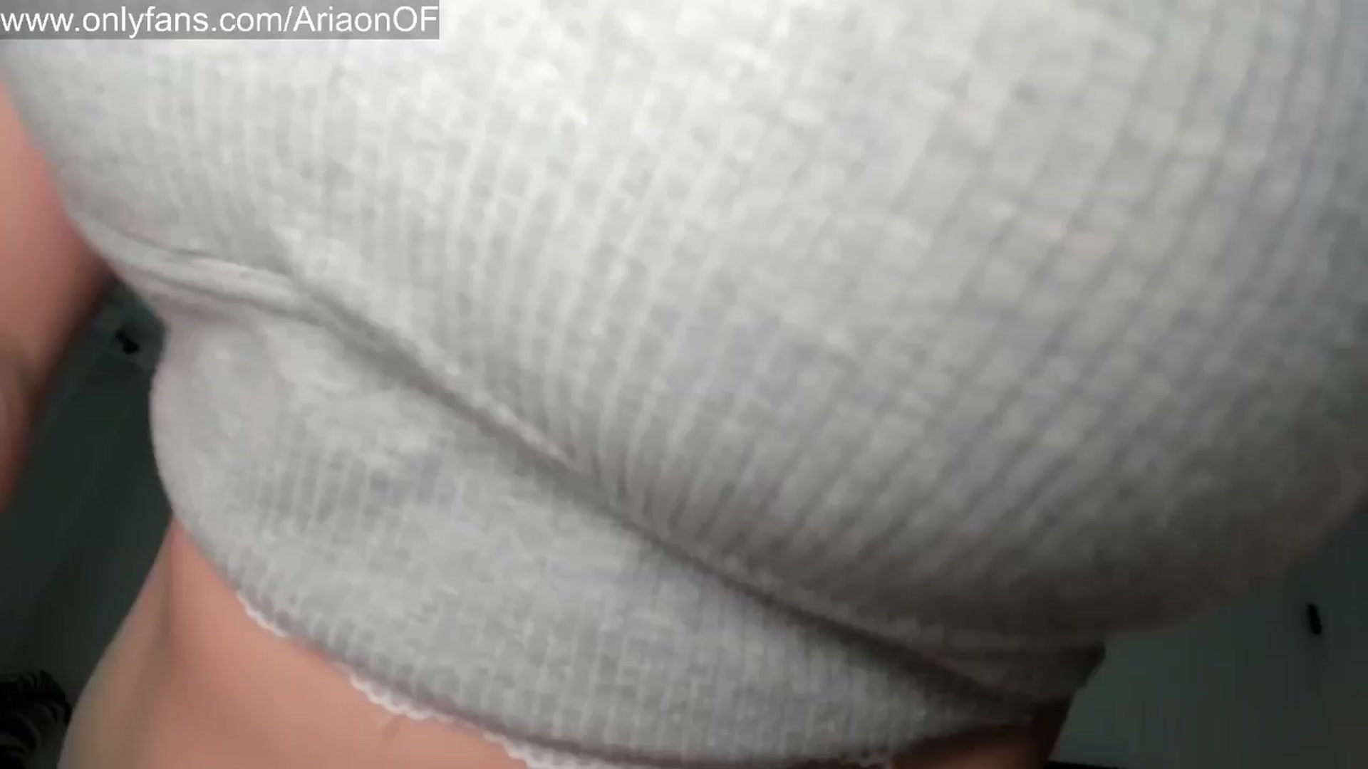 Gallery image thumbnail from ARIAllure's myfreecams stream on, 04/28/2025, 02:10 image 3 of 20