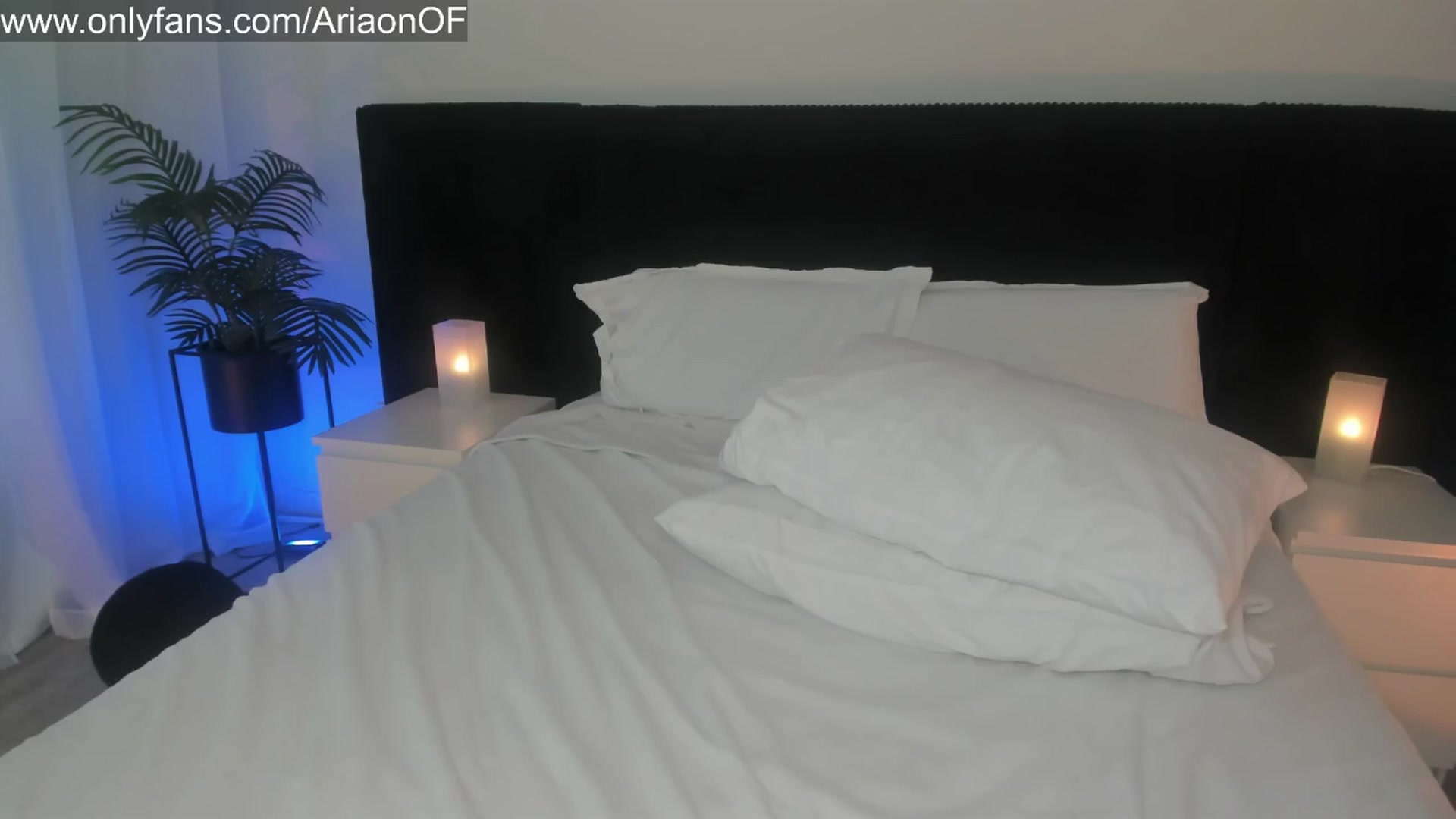 Gallery image thumbnail from ARIAllure's myfreecams stream on, 05/03/2025, 02:43 image 16 of 20