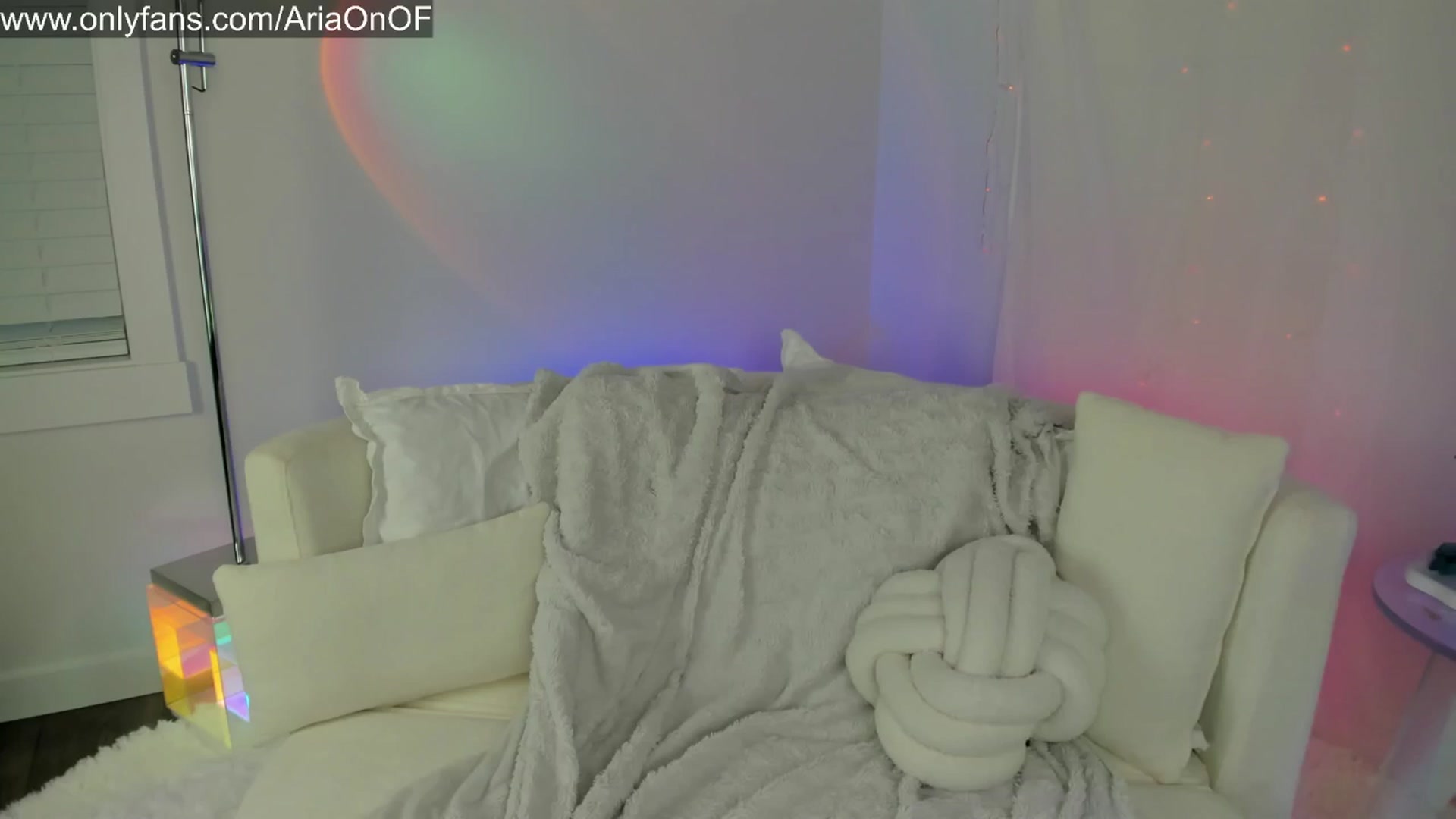 Gallery image thumbnail from ARIAllure's myfreecams stream on, 09/10/2025, 02:23 image 13 of 20