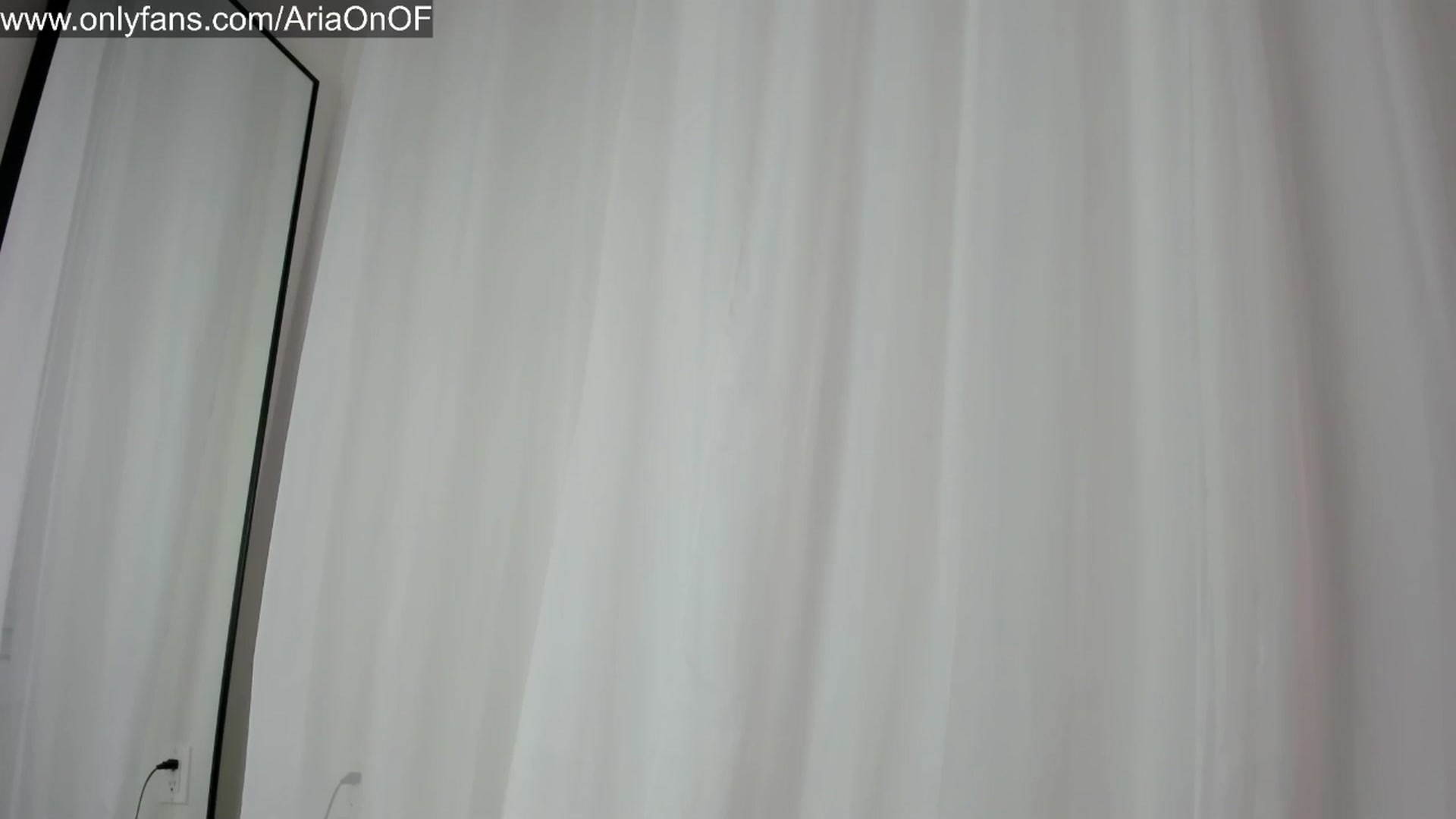 Gallery image thumbnail from ARIAllure's myfreecams stream on, 10/22/2025, 03:47 image 19 of 20