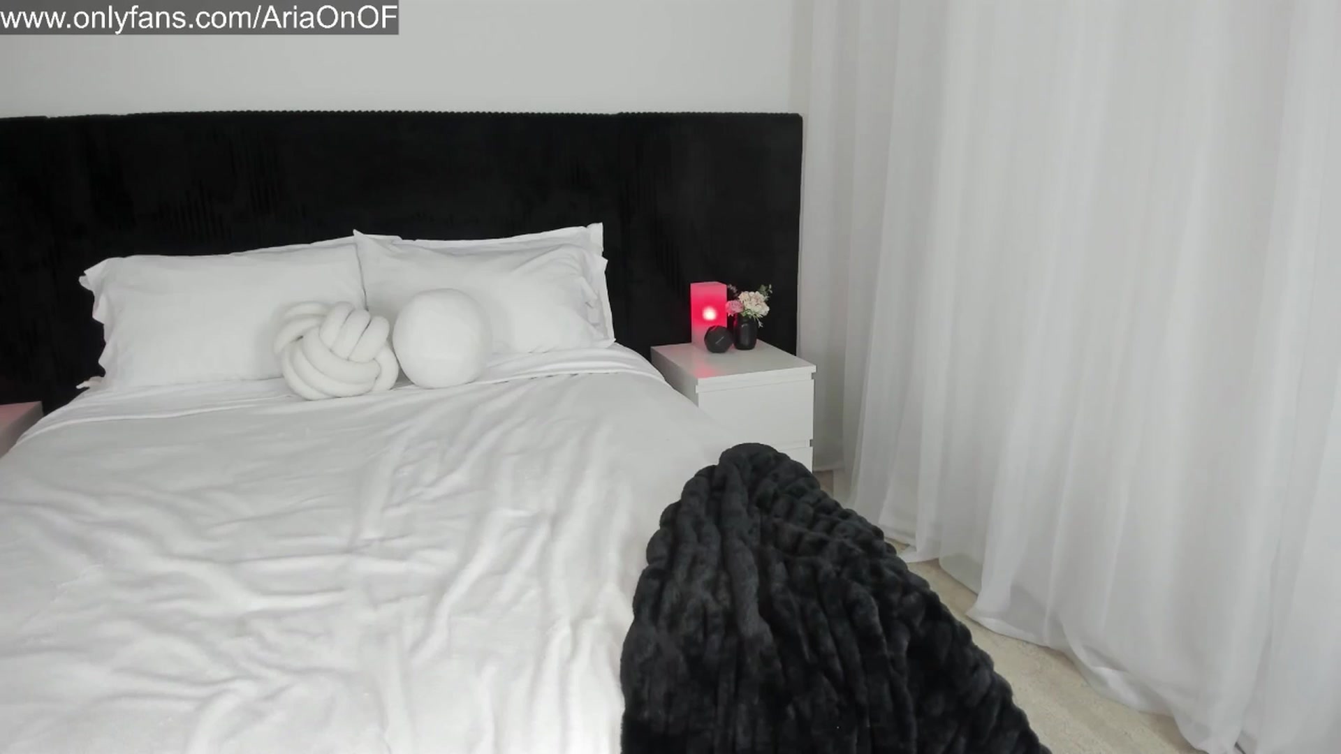 Gallery image thumbnail from ARIAllure's myfreecams stream on, 11/02/2025, 24:50 image 19 of 20