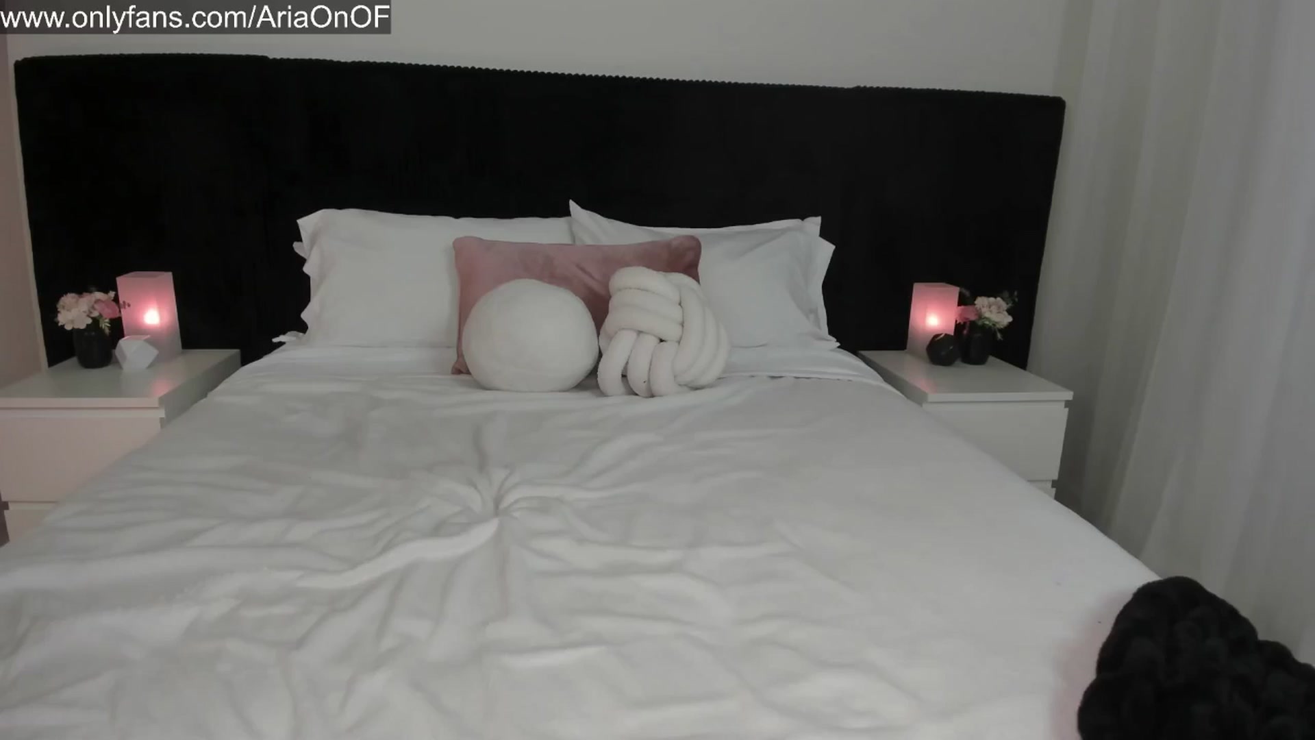 Gallery image thumbnail from ARIAllure's myfreecams stream on, 11/03/2025, 03:38 image 7 of 20