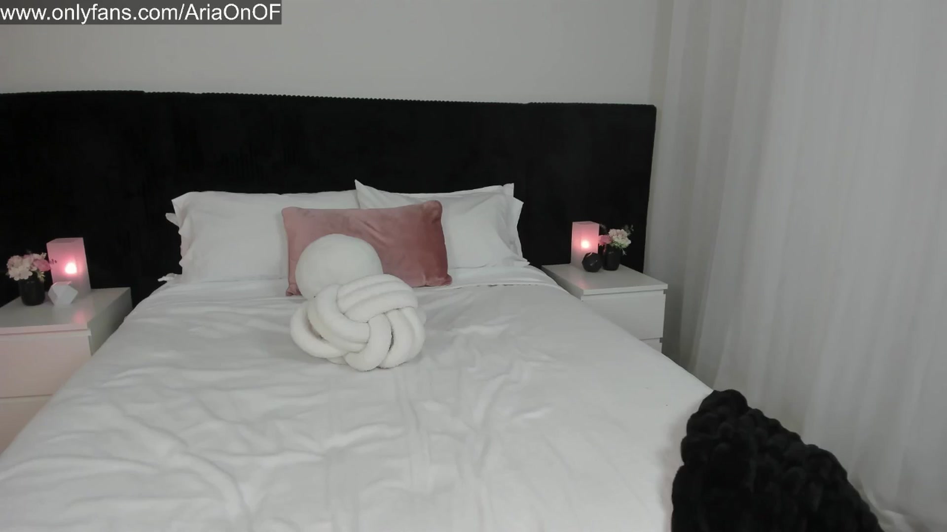 Gallery image thumbnail from ARIAllure's myfreecams stream on, 11/03/2025, 03:38 image 10 of 20
