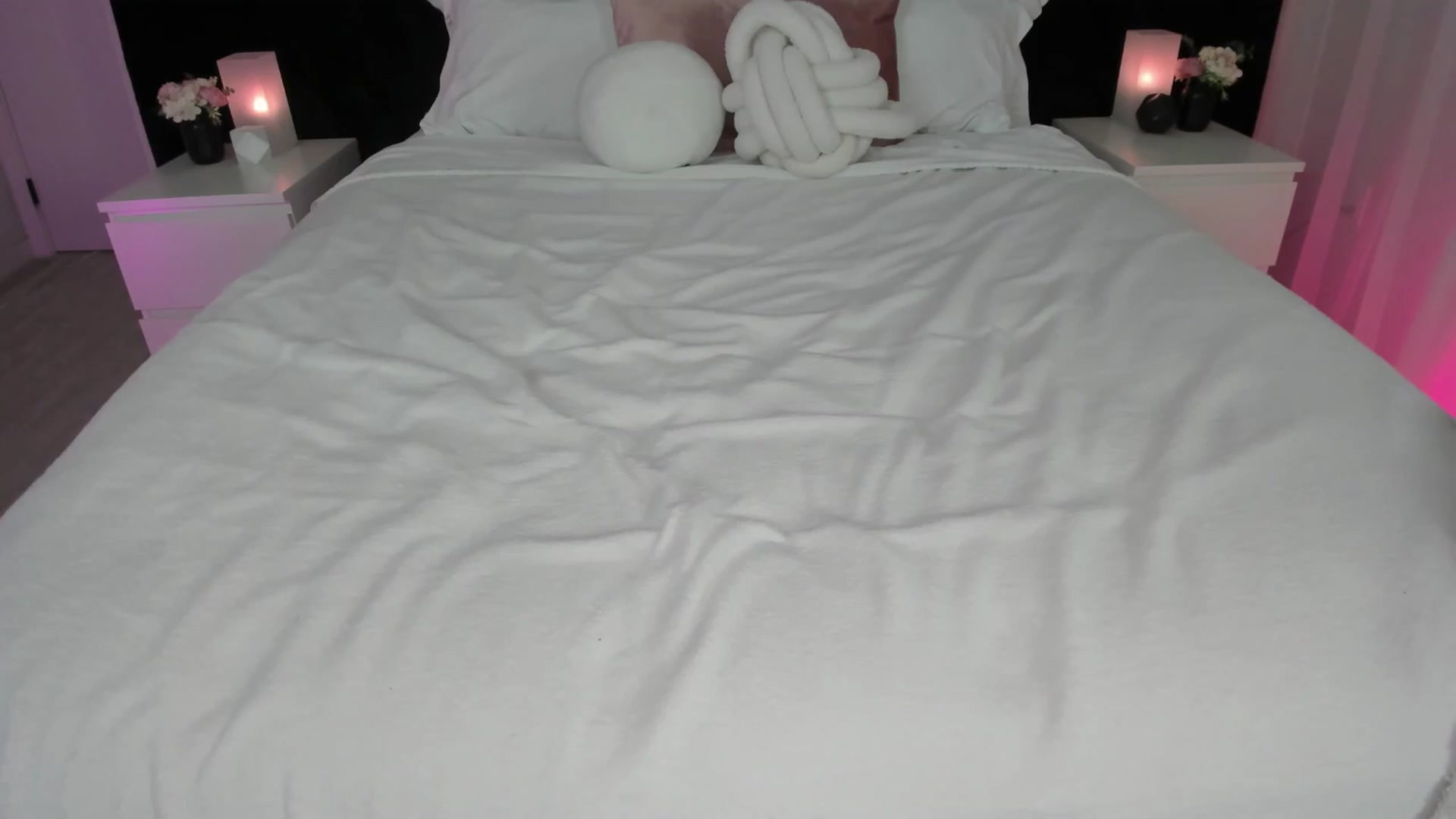 Gallery image thumbnail from ARIAllure's myfreecams stream on, 11/16/2025, 03:44 image 15 of 20