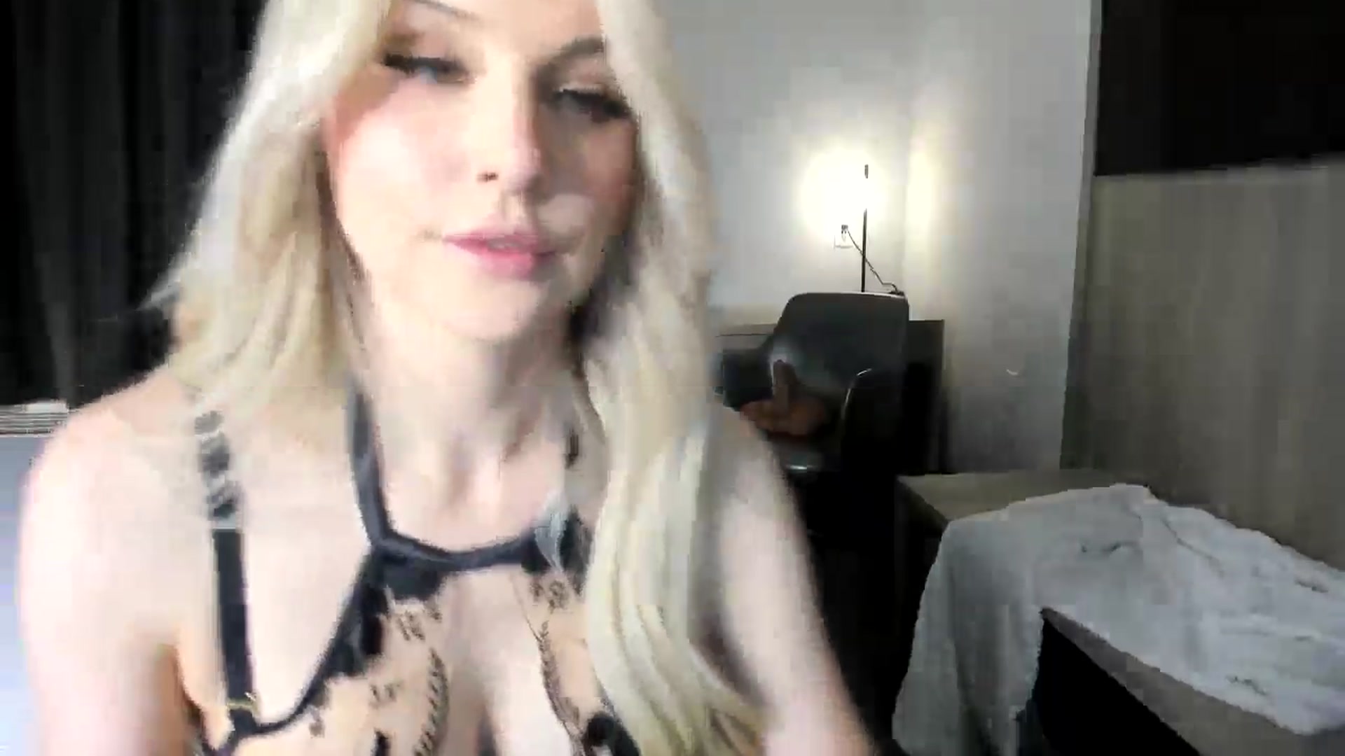 Gallery image thumbnail from ARIAllure's myfreecams stream on, 01/28/2026, 04:13 image 16 of 20