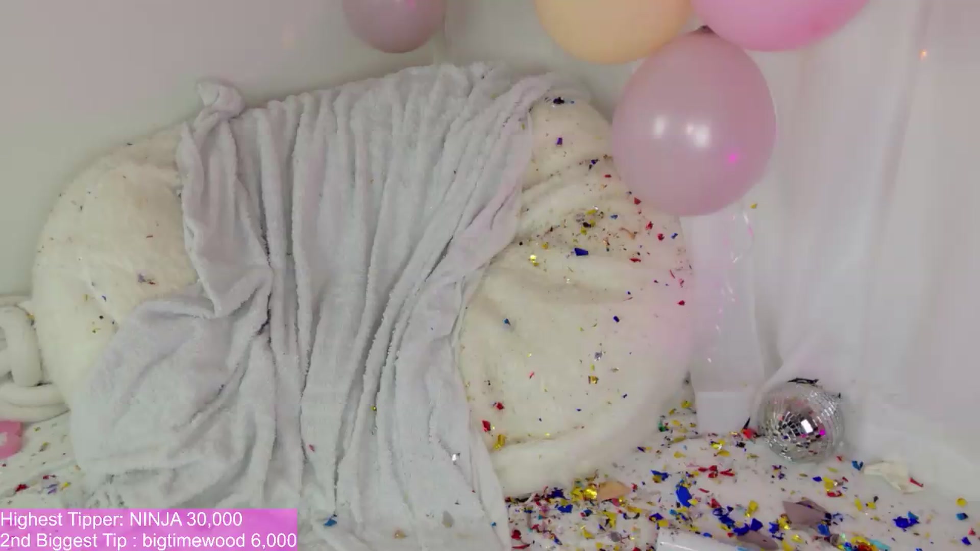 Gallery image thumbnail from ARIAllure's myfreecams stream on, 06/10/2026, 05:52 image 20 of 20