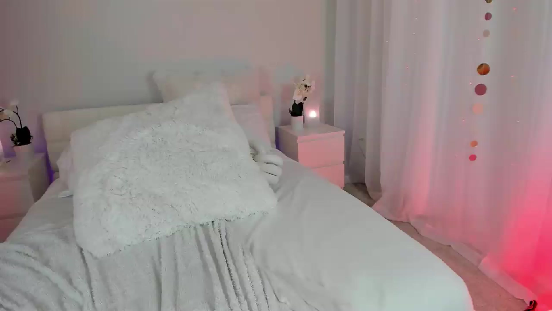 Gallery image thumbnail from ARIAllure's myfreecams stream on, 07/01/2026, 06:05 image 19 of 20