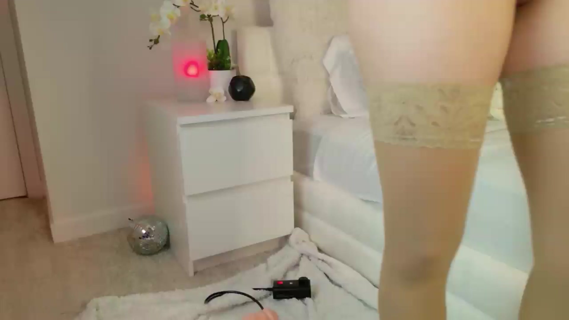 Gallery image thumbnail from ARIAllure's myfreecams stream on, 08/23/2026, 03:16 image 3 of 20