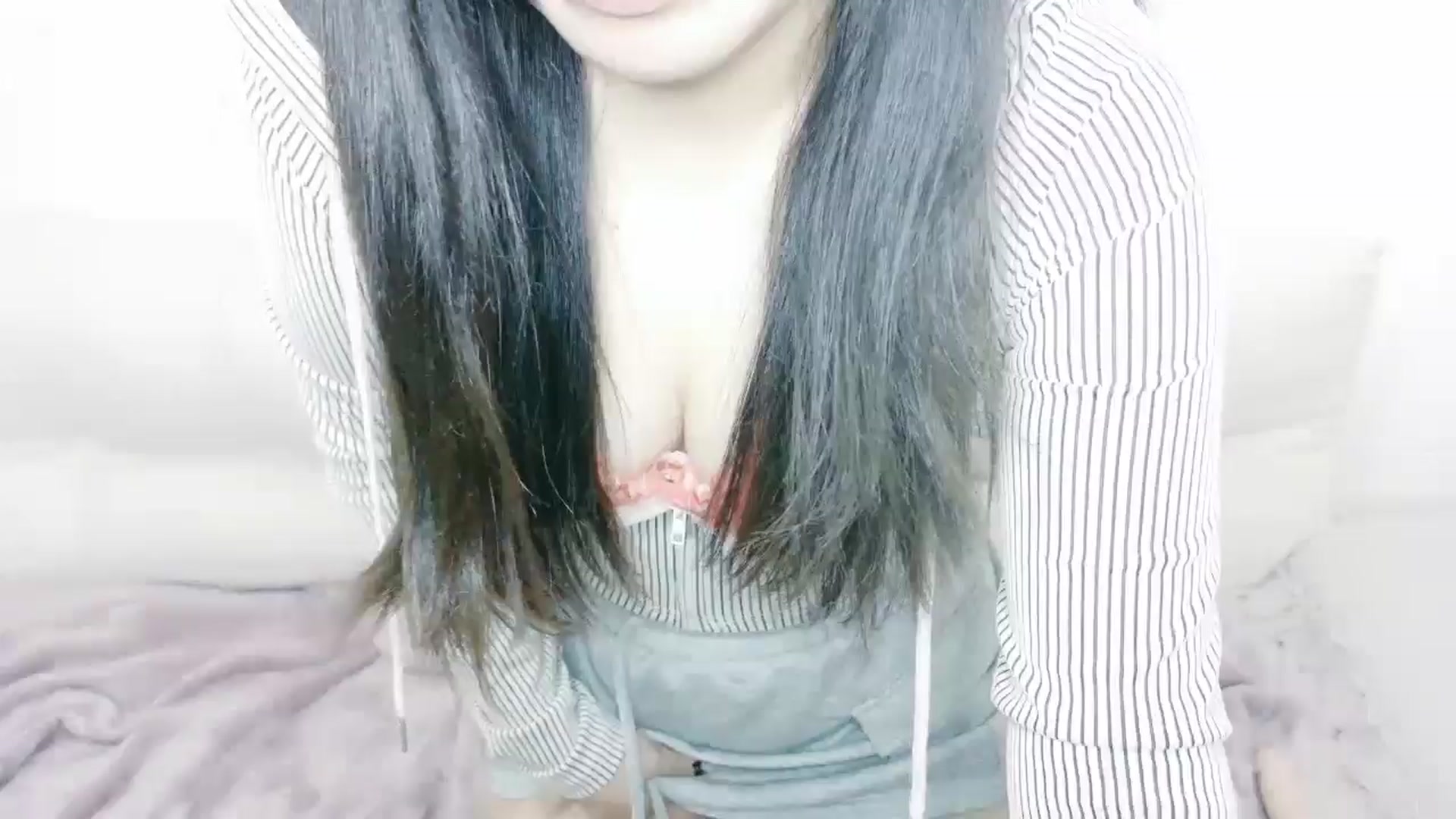 Gallery image thumbnail from ARISA_TANAKA's myfreecams stream on, 12/21/2024, 13:22 image 4 of 20