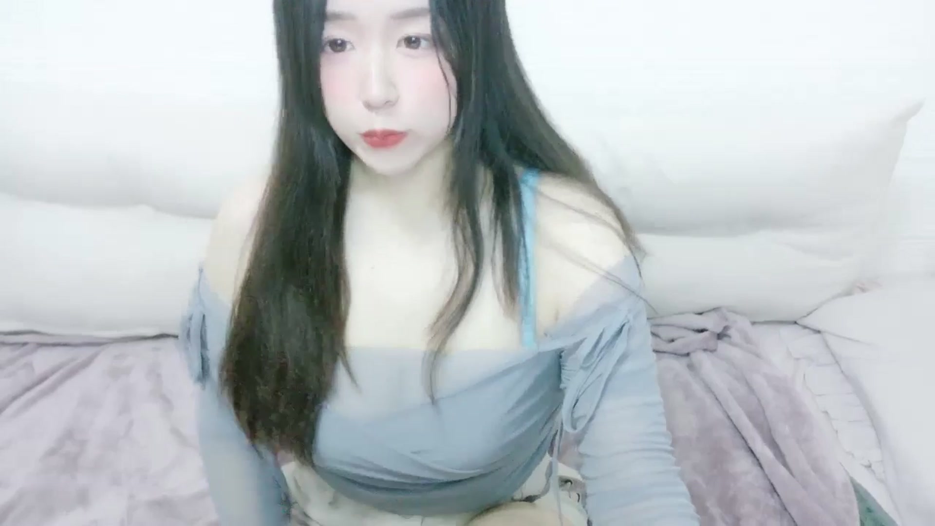 Gallery image thumbnail from ARISA_TANAKA's myfreecams stream on, 01/01/2025, 13:47 image 3 of 20