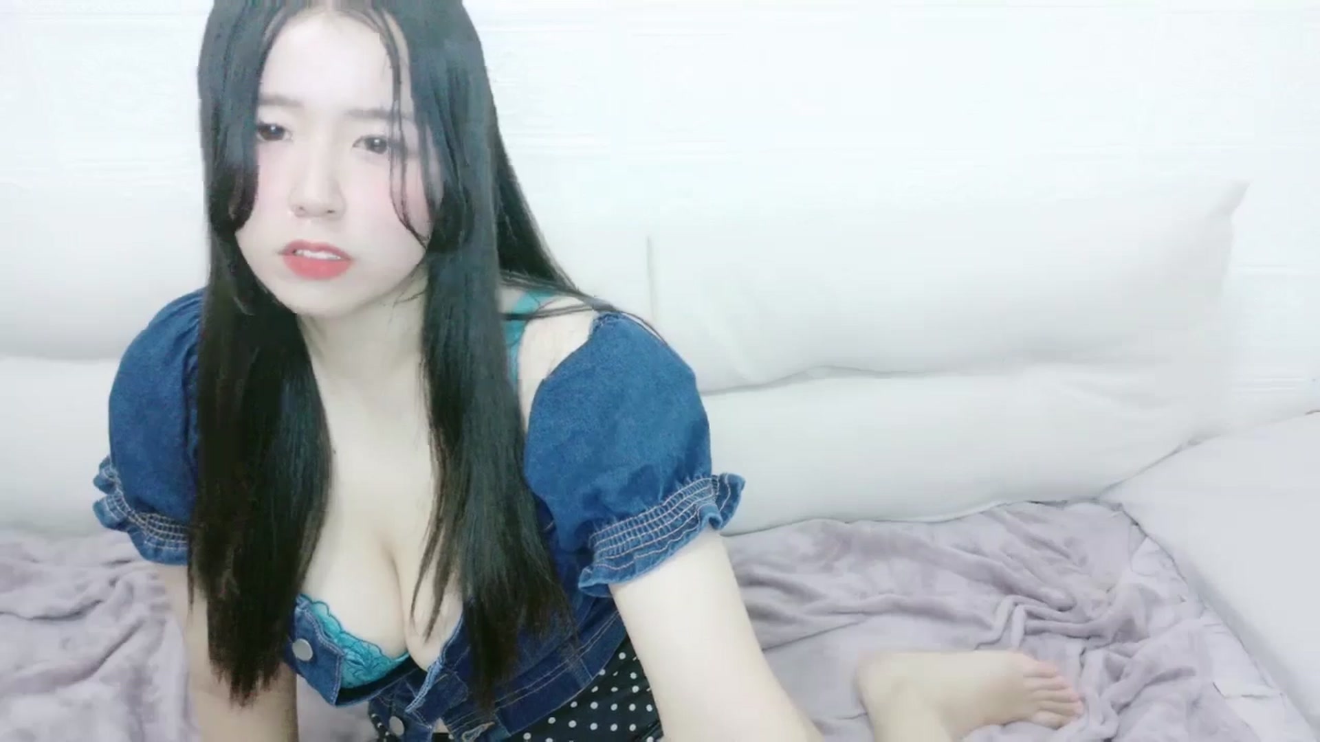 Gallery image thumbnail from ARISA_TANAKA's myfreecams stream on, 01/02/2025, 15:12 image 14 of 20