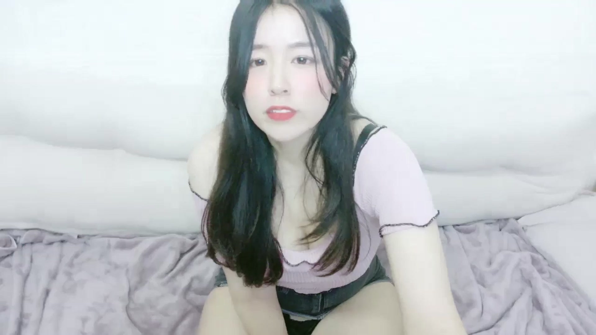 Gallery image thumbnail from ARISA_TANAKA's myfreecams stream on, 01/03/2025, 14:38 image 7 of 20