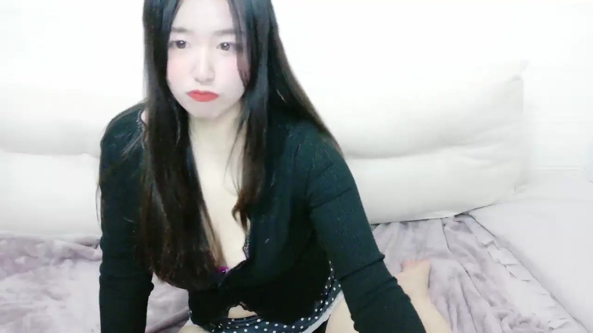 Gallery image thumbnail from ARISA_TANAKA's myfreecams stream on, 01/10/2025, 13:01 image 3 of 20