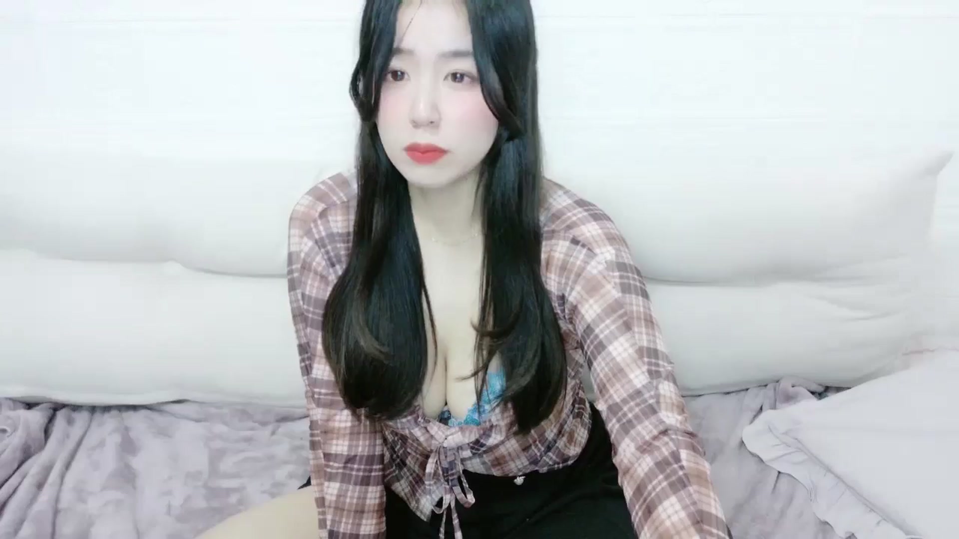 Gallery image thumbnail from ARISA_TANAKA's myfreecams stream on, 01/12/2025, 13:01 image 15 of 20
