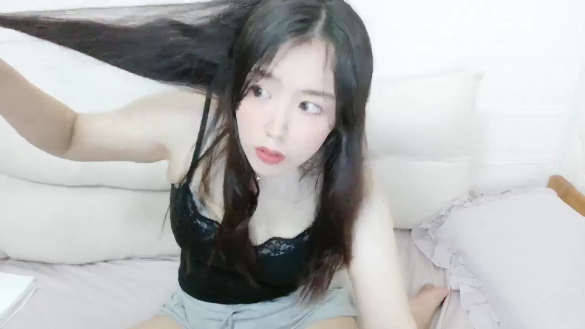 Gallery image thumbnail from ARISA_TANAKA's myfreecams stream on, 06/29/2025, 11:18 image 8 of 20