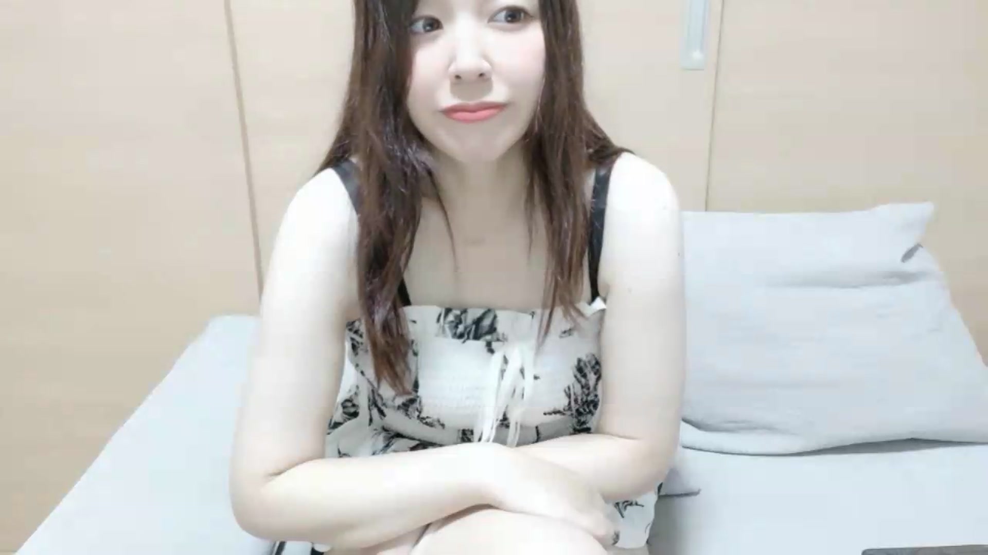 Gallery image thumbnail from ARISA_TANAKA's myfreecams stream on, 08/04/2026, 12:14 image 11 of 20