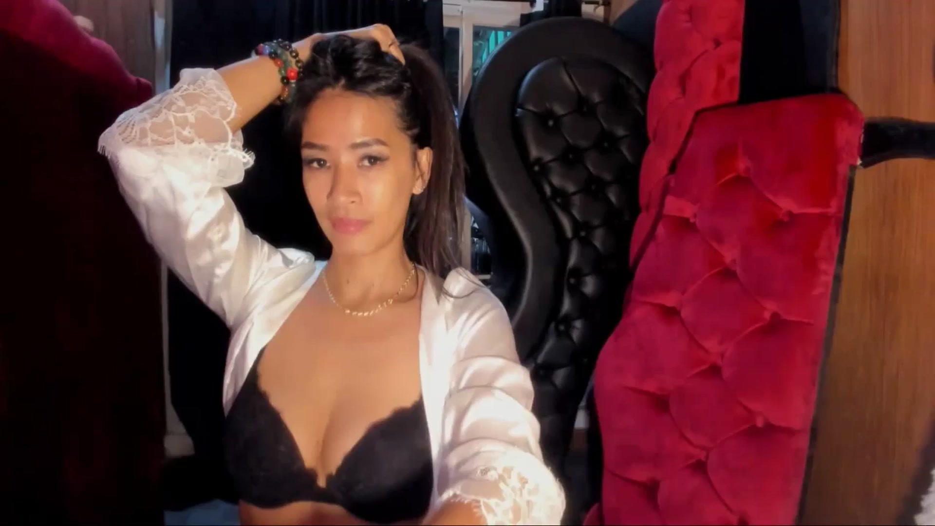 Gallery image thumbnail from ARealGoddessX's myfreecams stream on, 02/10/2025, 09:40 image 14 of 20
