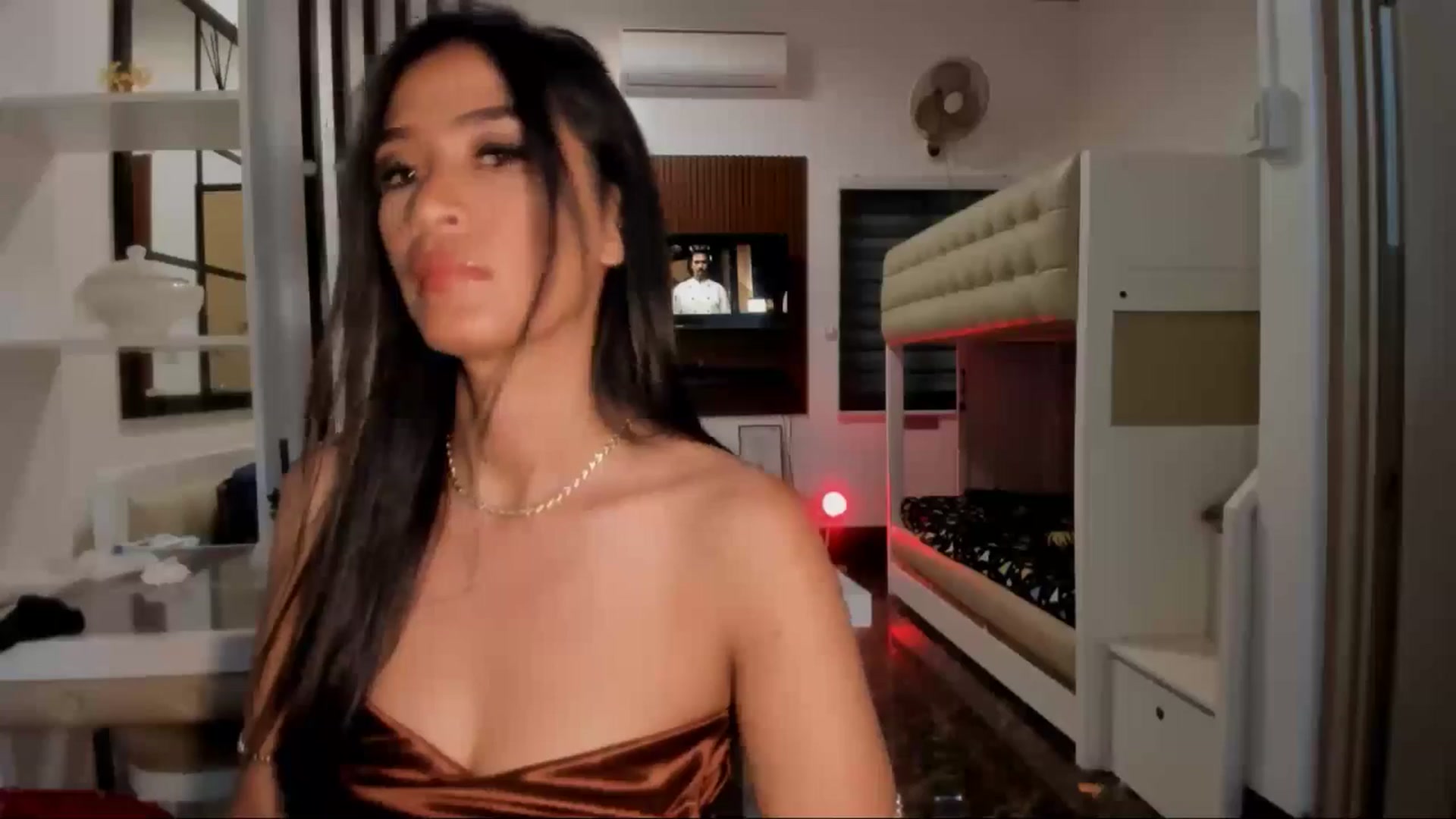 Gallery image thumbnail from ARealGoddessX's myfreecams stream on, 03/18/2025, 08:31 image 4 of 20