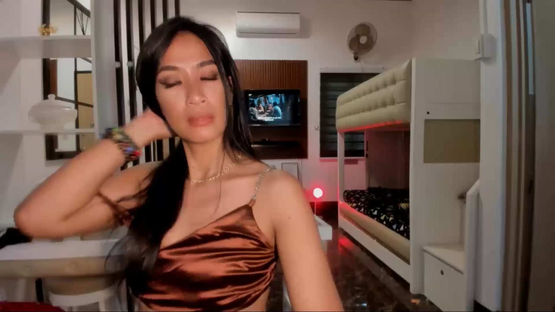 Gallery image thumbnail from ARealGoddessX's myfreecams stream on, 03/18/2025, 08:31 image 9 of 20