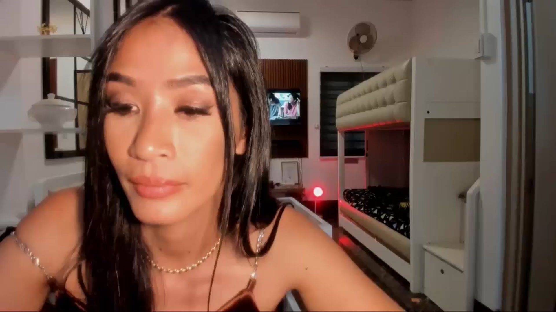 Gallery image thumbnail from ARealGoddessX's myfreecams stream on, 03/18/2025, 08:31 image 18 of 20