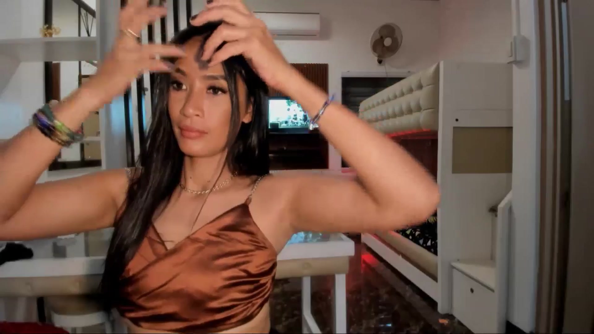 Gallery image thumbnail from ARealGoddessX's myfreecams stream on, 03/18/2025, 08:31 image 14 of 20
