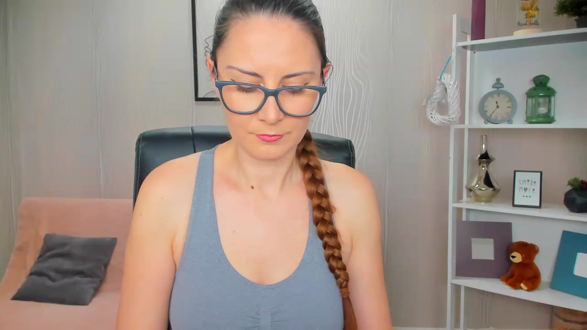 Gallery image thumbnail from ASexyMind's myfreecams stream on, 03/27/2023, 14:19 image 11 of 20