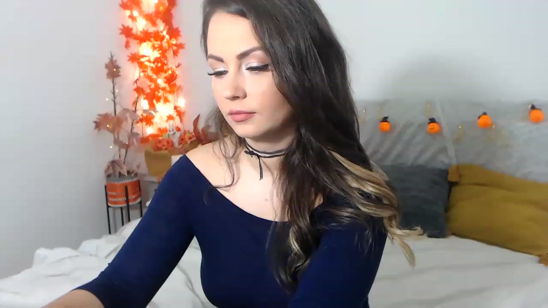 Gallery image thumbnail from ASweetJessie's myfreecams stream on, 11/15/2022, 16:30 image 16 of 20