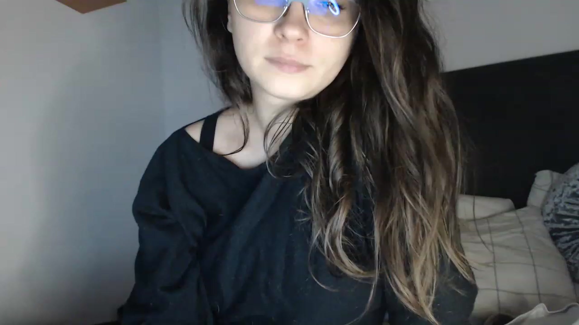 Gallery image thumbnail from ASweetJessie's myfreecams stream on, 11/22/2022, 16:21 image 7 of 20