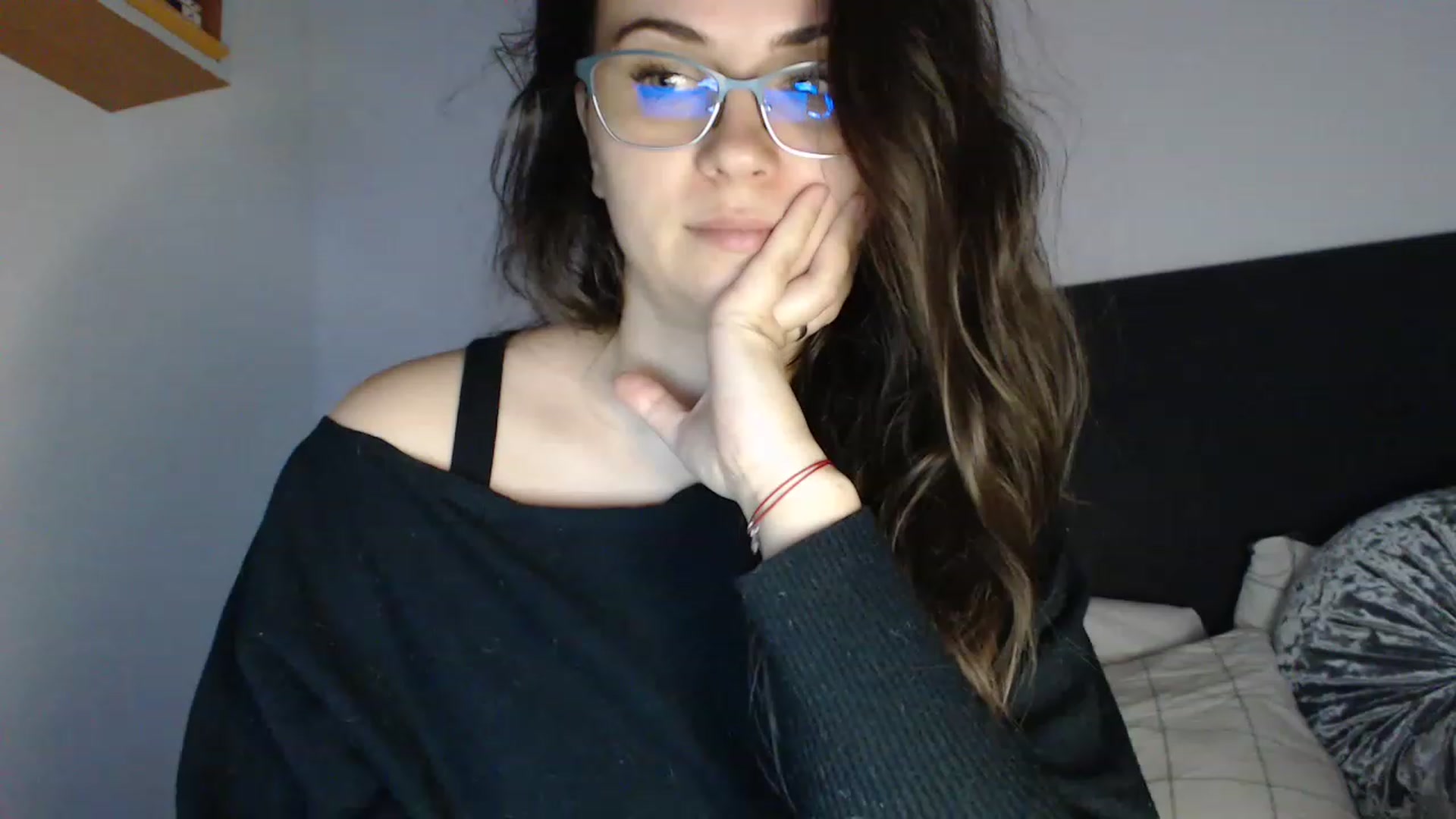 Gallery image thumbnail from ASweetJessie's myfreecams stream on, 11/22/2022, 16:21 image 16 of 20