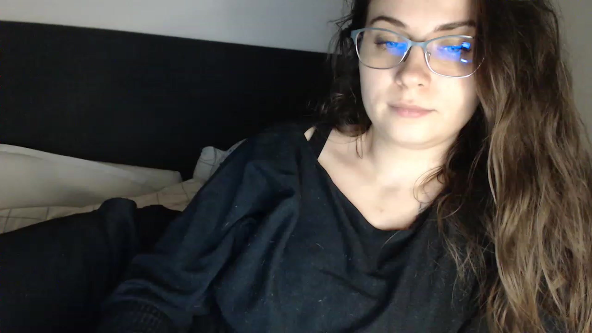 Gallery image thumbnail from ASweetJessie's myfreecams stream on, 11/22/2022, 16:21 image 1 of 20