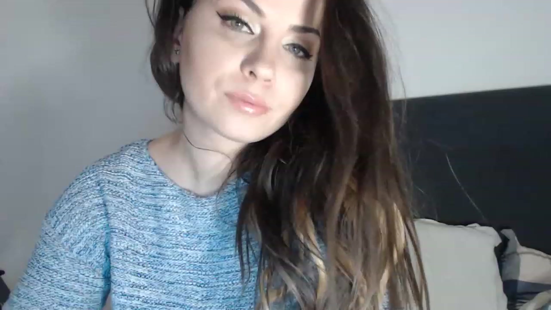 Gallery image thumbnail from ASweetJessie's myfreecams stream on, 12/09/2022, 18:08 image 6 of 20