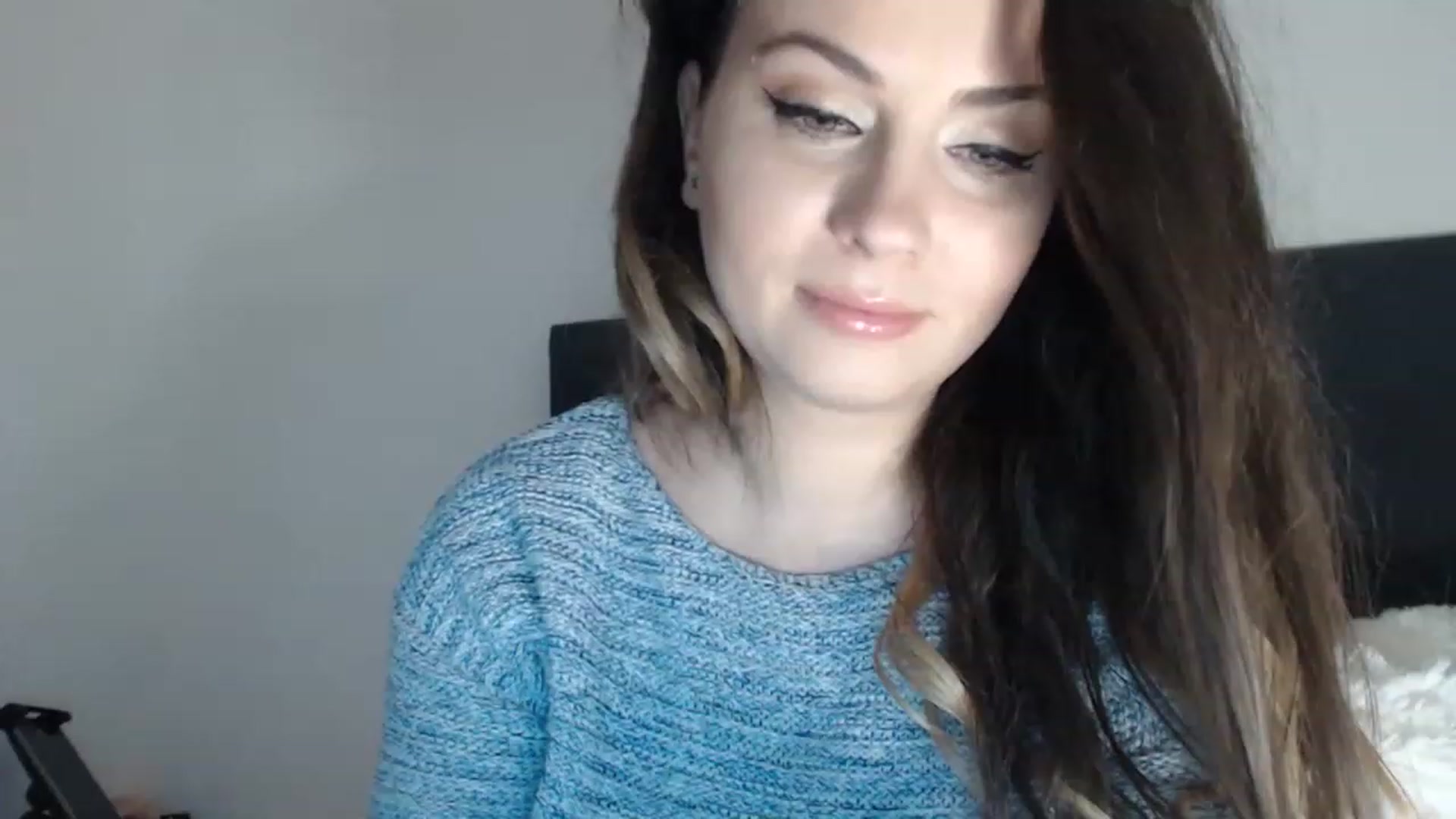 Gallery image thumbnail from ASweetJessie's myfreecams stream on, 12/09/2022, 18:08 image 14 of 20