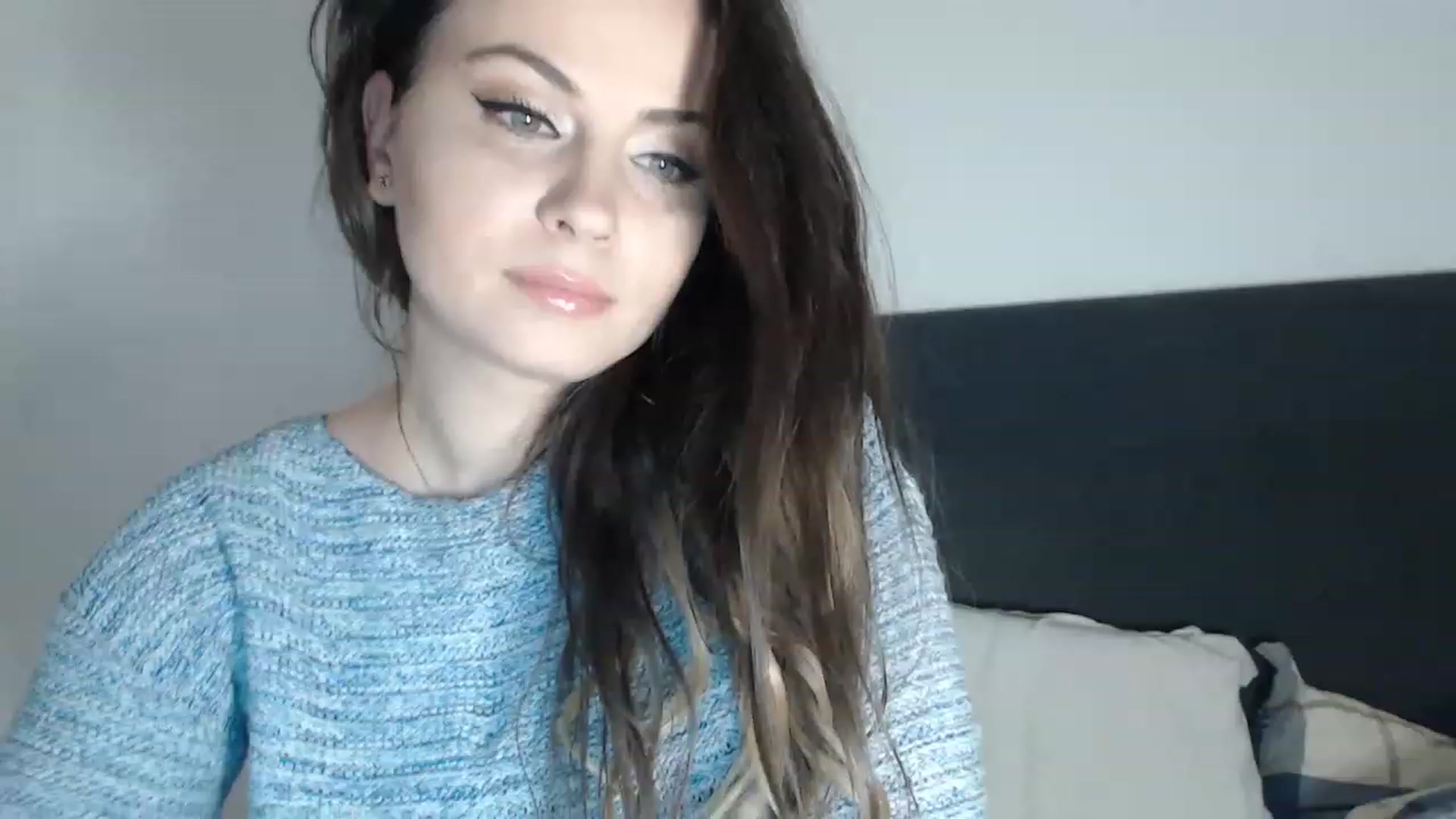 Gallery image thumbnail from ASweetJessie's myfreecams stream on, 12/09/2022, 18:08 image 5 of 20