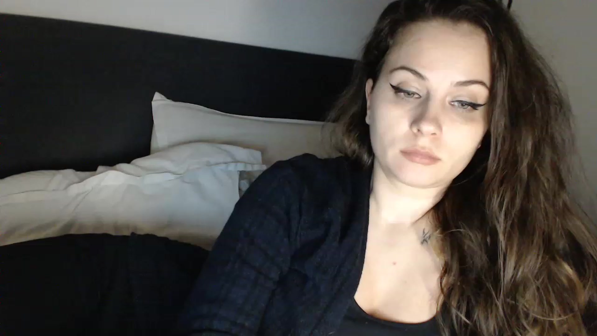 Gallery image thumbnail from ASweetJessie's myfreecams stream on, 01/30/2023, 16:11 image 17 of 20