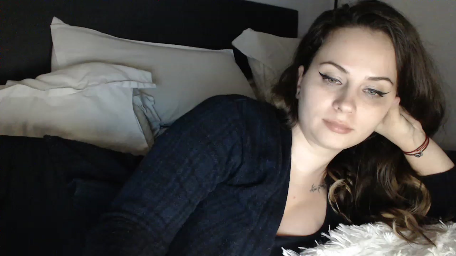 Gallery image thumbnail from ASweetJessie's myfreecams stream on, 01/30/2023, 16:11 image 19 of 20