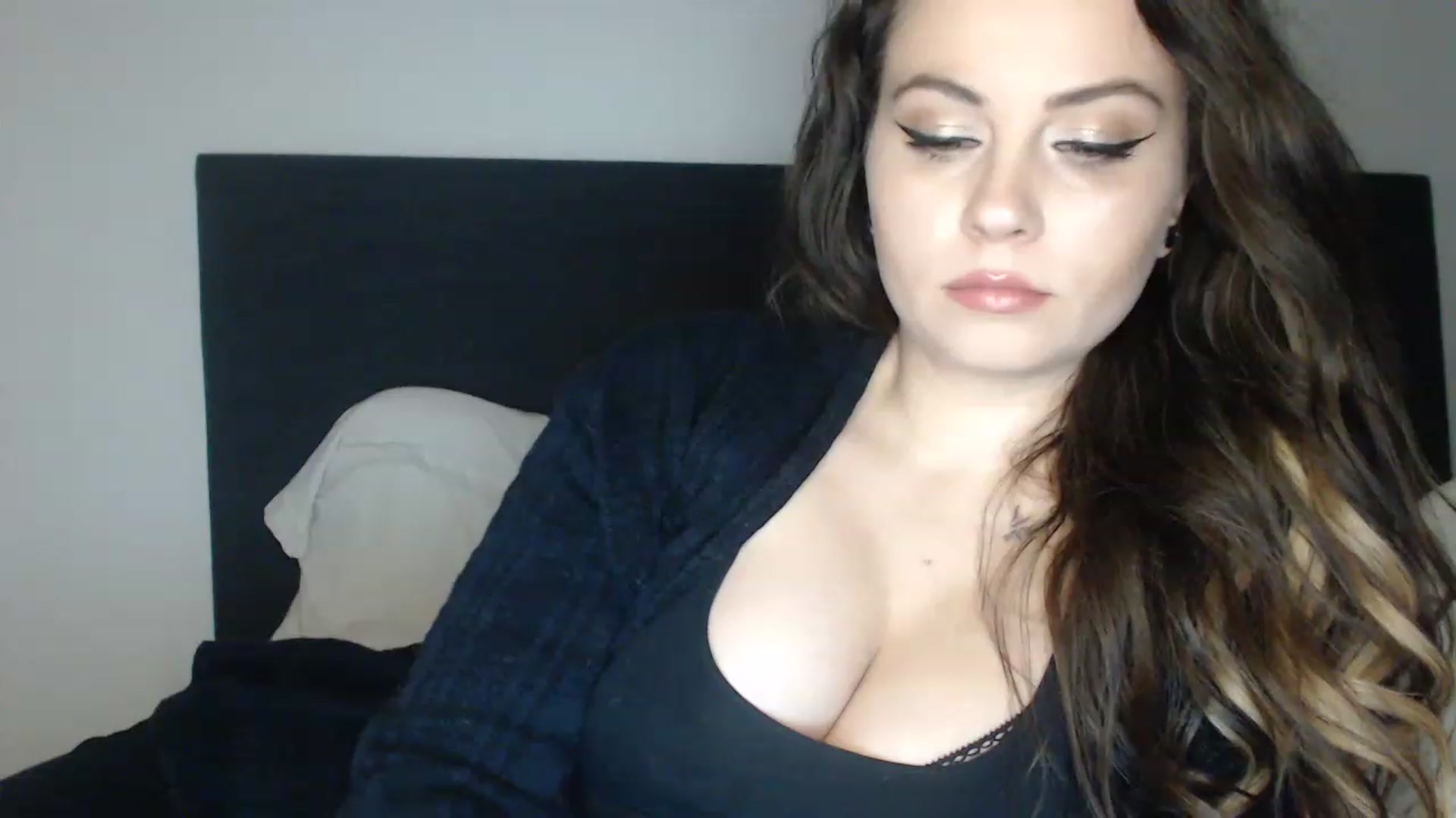 Gallery image thumbnail from ASweetJessie's myfreecams stream on, 01/31/2023, 18:22 image 20 of 20