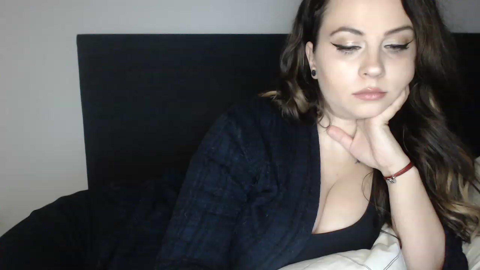 Gallery image thumbnail from ASweetJessie's myfreecams stream on, 01/31/2023, 18:53 image 4 of 20
