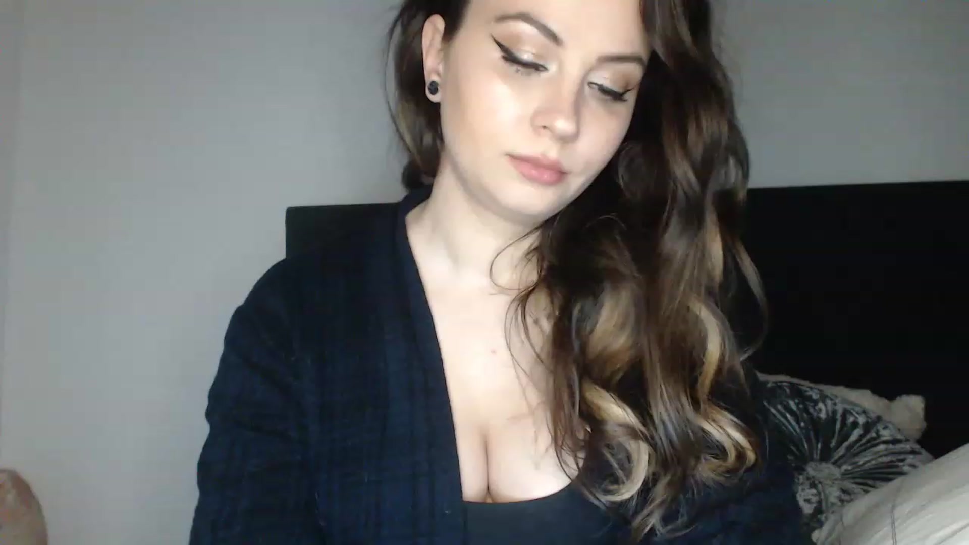 Gallery image thumbnail from ASweetJessie's myfreecams stream on, 01/31/2023, 19:57 image 4 of 20