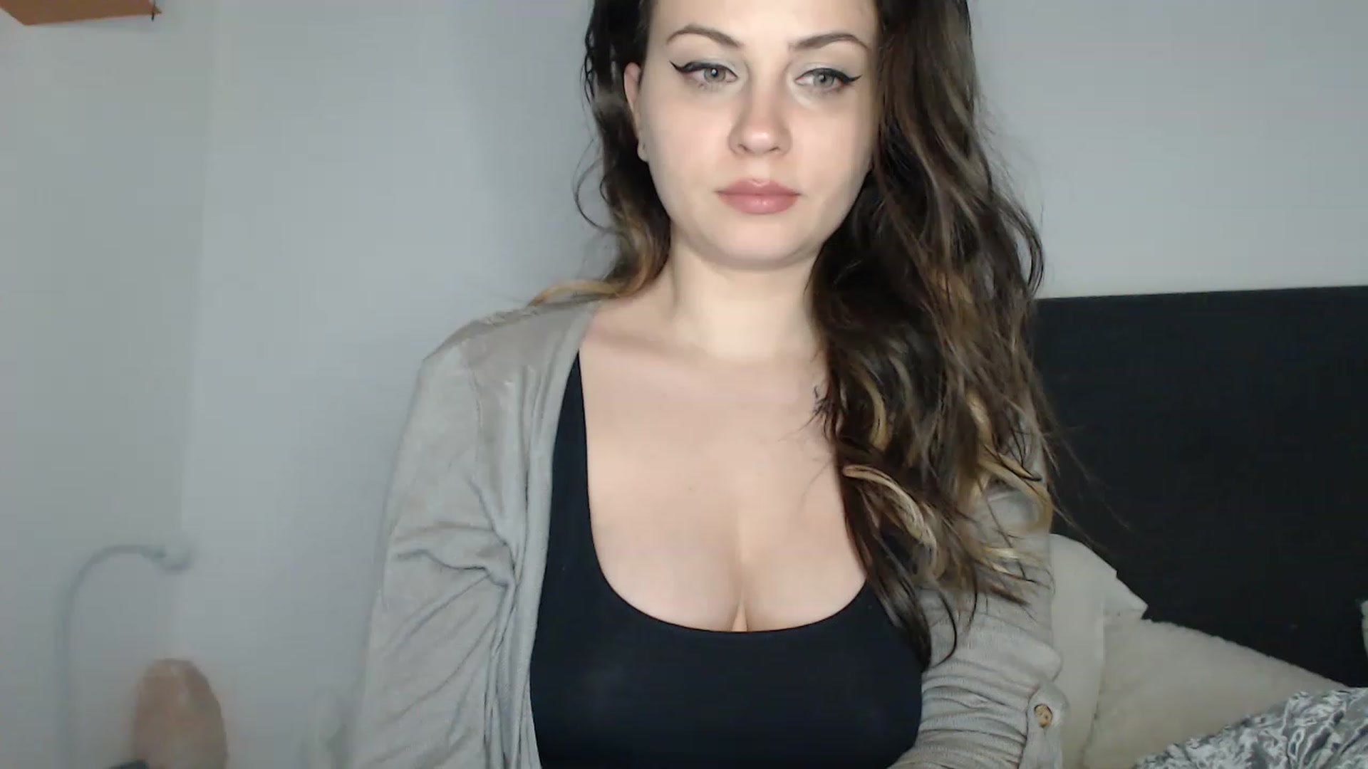 Gallery image thumbnail from ASweetJessie's myfreecams stream on, 02/15/2023, 16:54 image 16 of 20