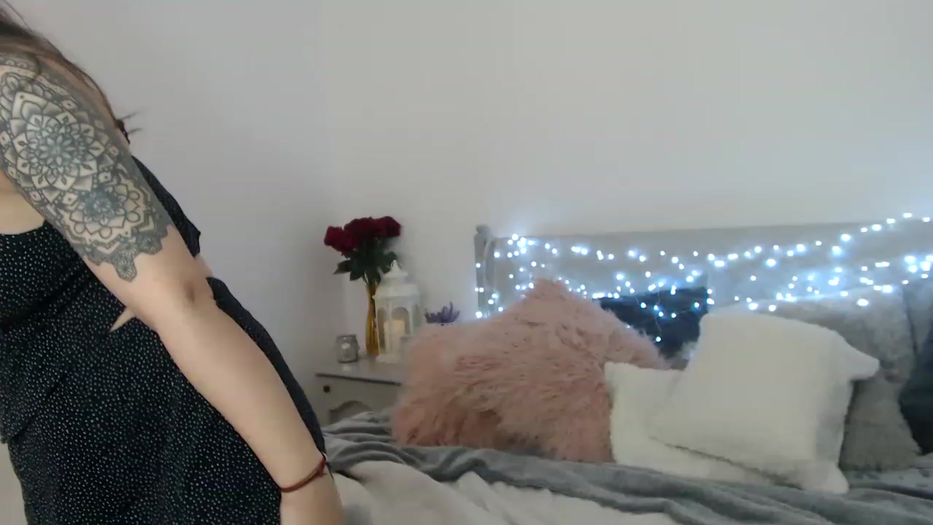 Gallery image thumbnail from ASweetJessie's myfreecams stream on, 03/14/2023, 13:05 image 6 of 20