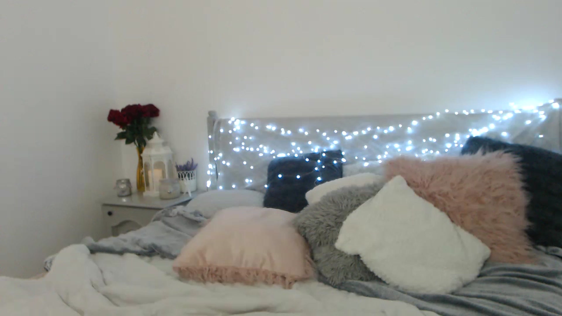 Gallery image thumbnail from ASweetJessie's myfreecams stream on, 03/15/2023, 10:31 image 18 of 20